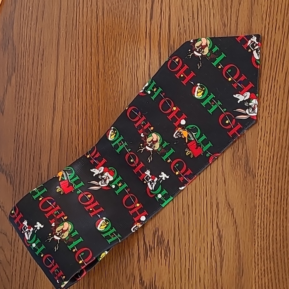 Looney Tunes Warner Bros retro tie from 1997 Ho Ho Ho Bugs Taz Donald Sy…